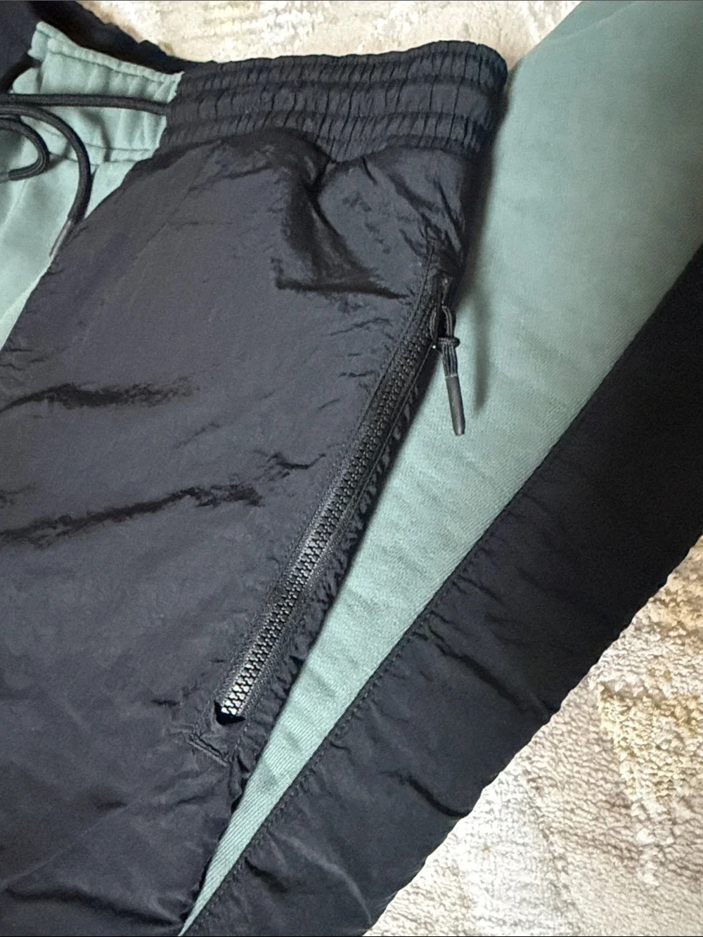 Jordan Men's Engineered Statement Fleece Pants Green Black Size Medium